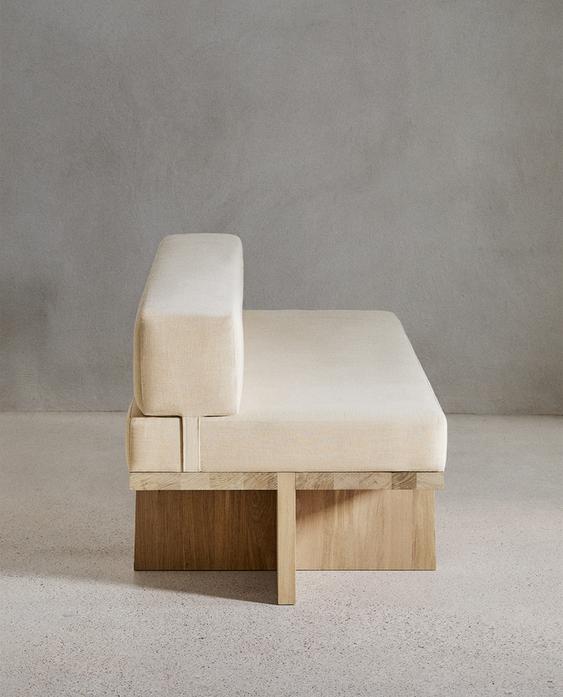 Versatile DAYBED 01 with Geometric Design