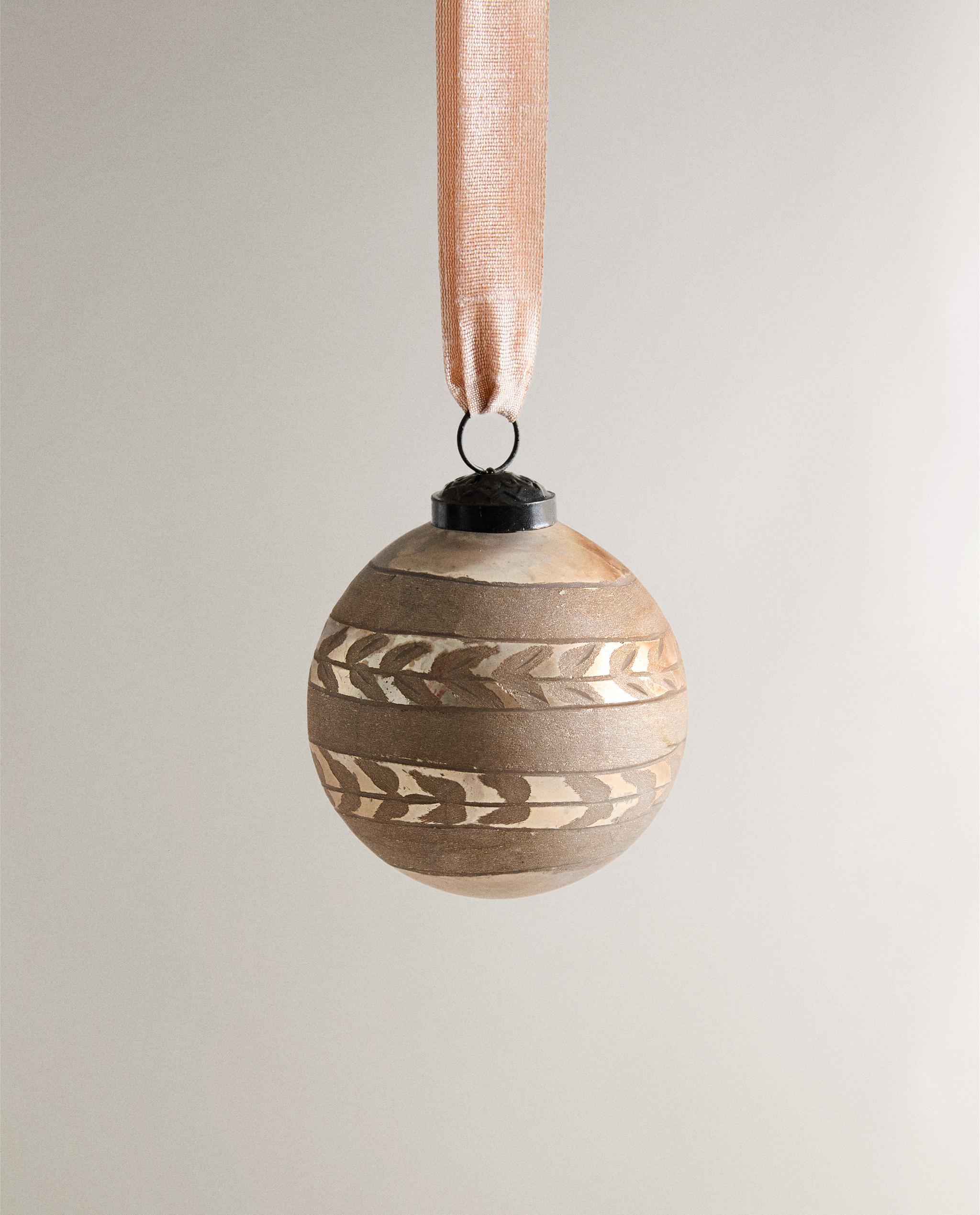 ヴィンテージリーフボール クリスマスツリーオーナメント | Zara Home