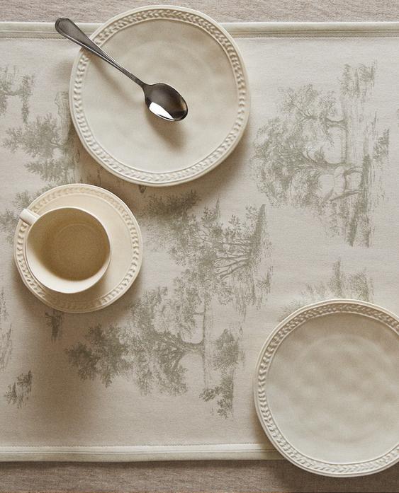 TOILE DE JOUY TABLE RUNNER WITH HORSES