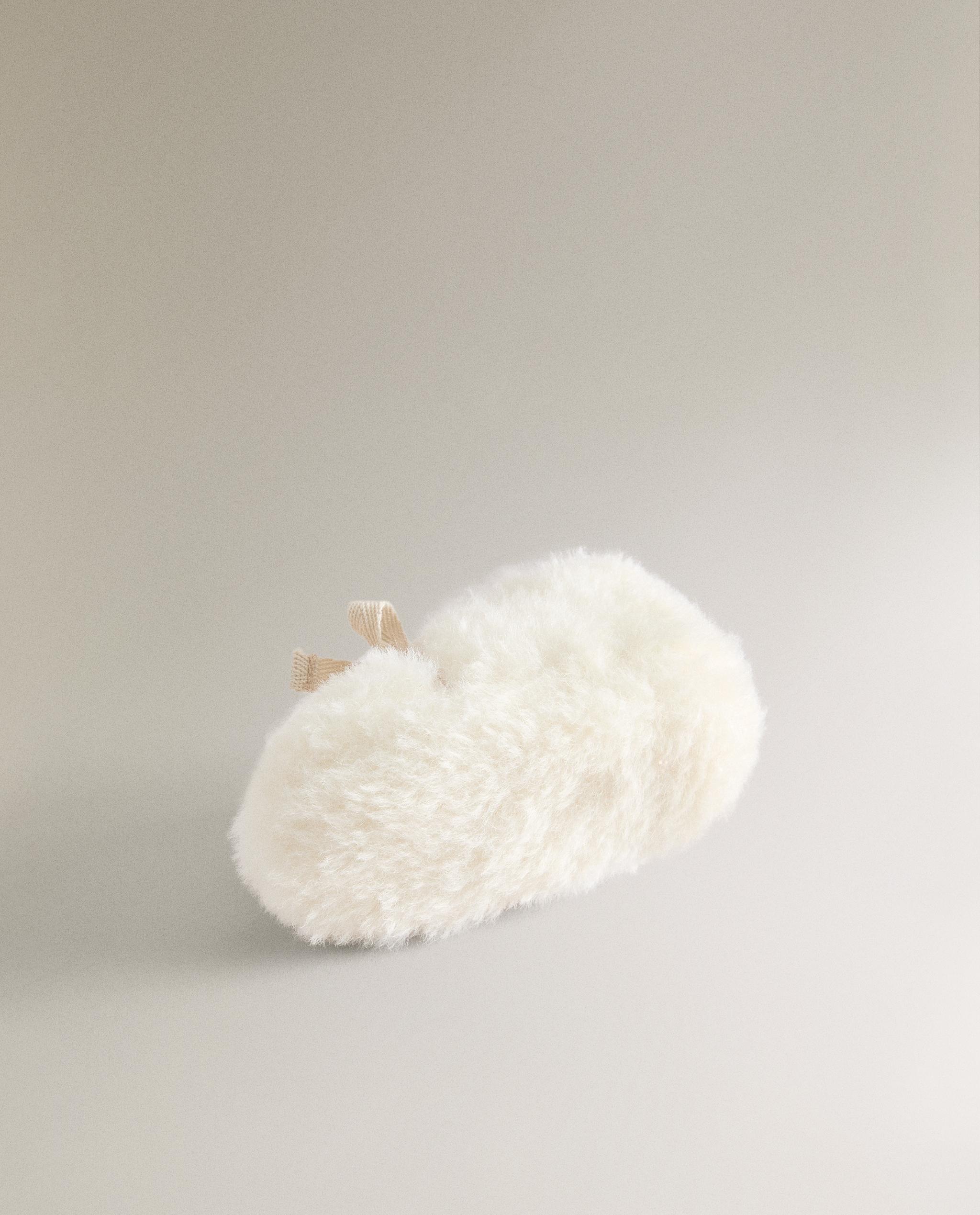 フェイクムートン ベビーシューズ | Zara Home 日本/Japan
