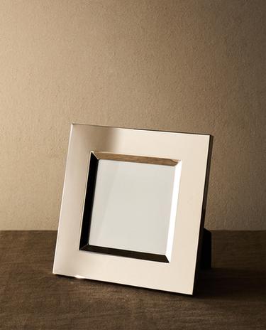 SILVER METAL PHOTO FRAME