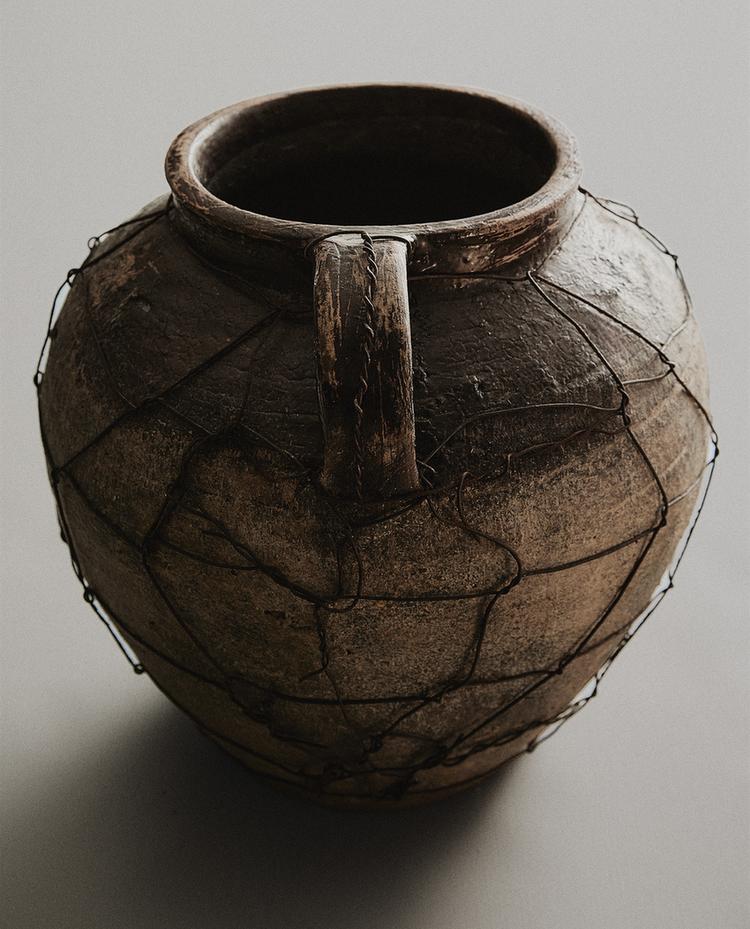 TERRACOTTA LATTICE VASE TERRACOTTA LATTICE VASE