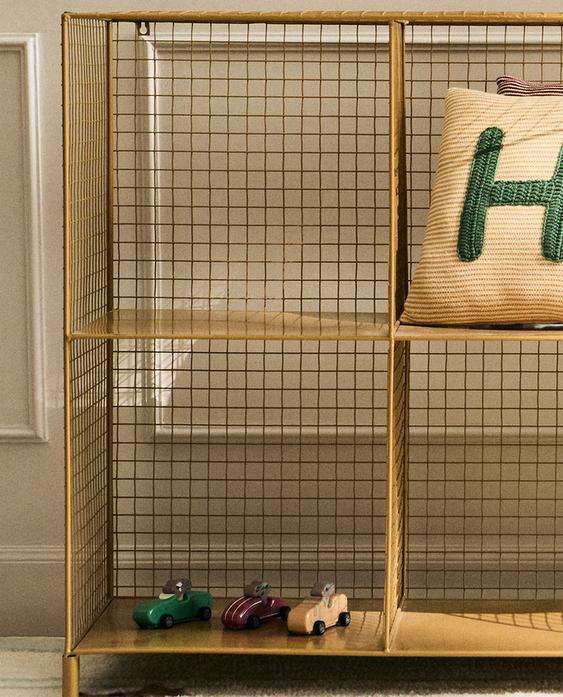 KIDS' HORIZONTAL METAL SHELVING UNIT