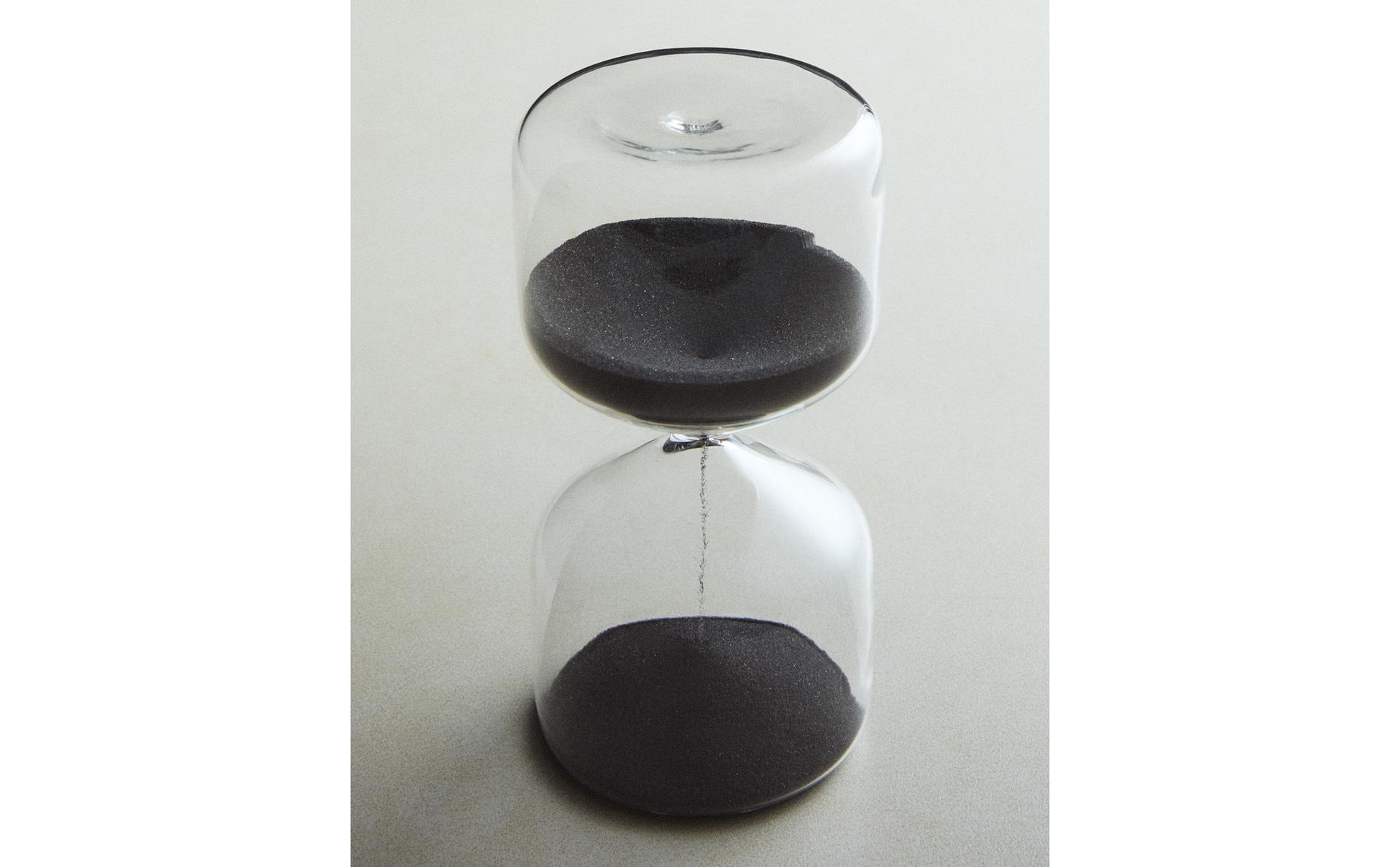 ساعة رملية ساعة رملية