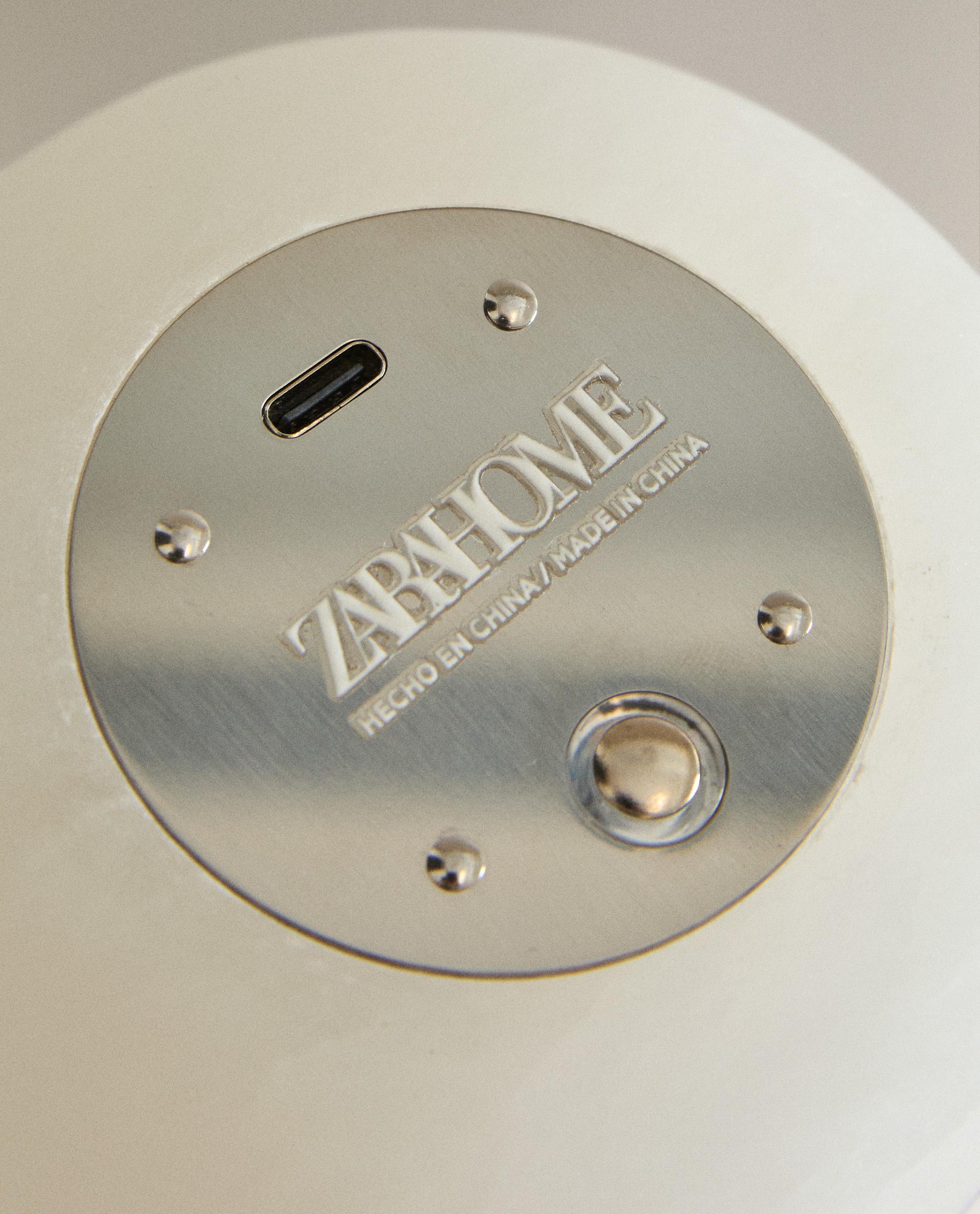 SEMI-OVAL ALABASTER TABLE LAMP product thumbnail 4