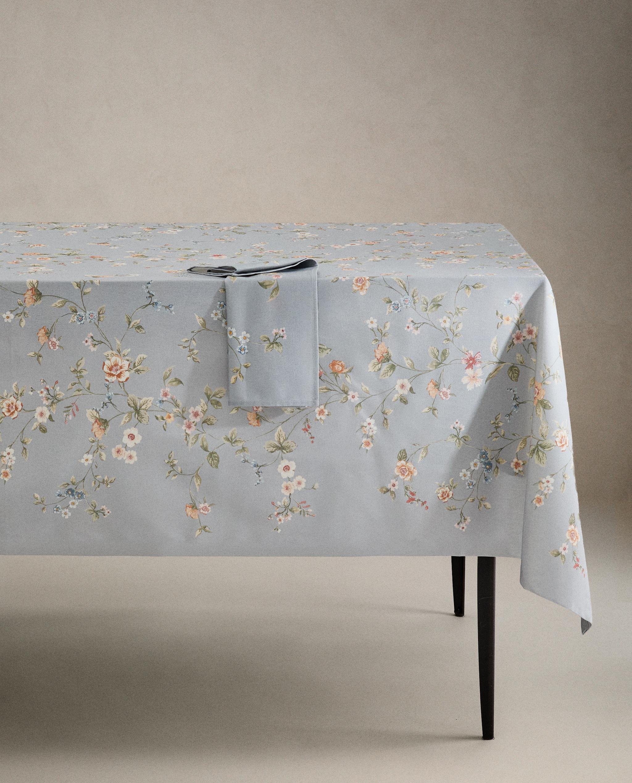 ミニフラワープリント テーブルクロス | Zara Home 日本/Japan