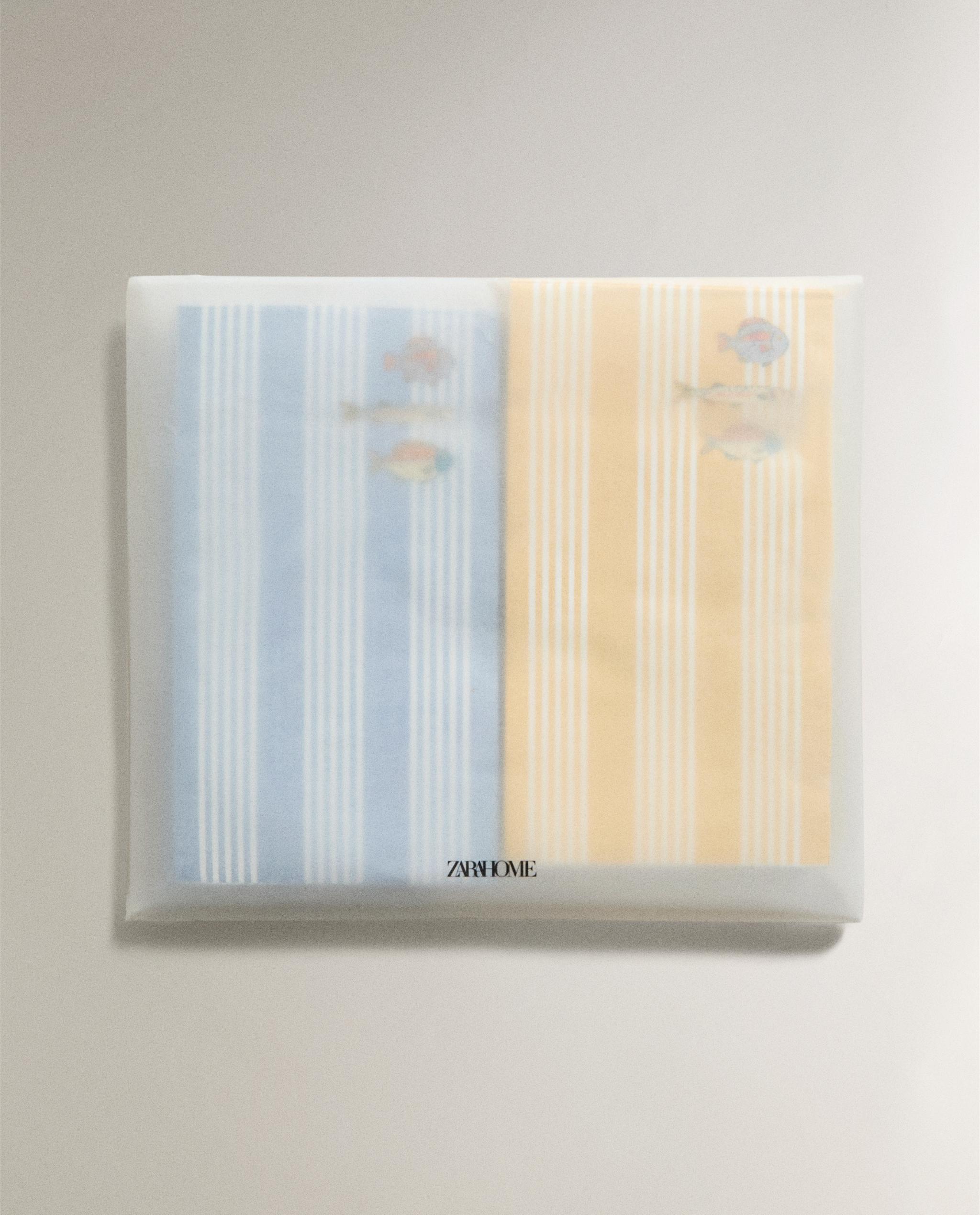 PACK OF FISH PRINT PAPER NAPKINS (PACK OF 30) product thumbnail 2