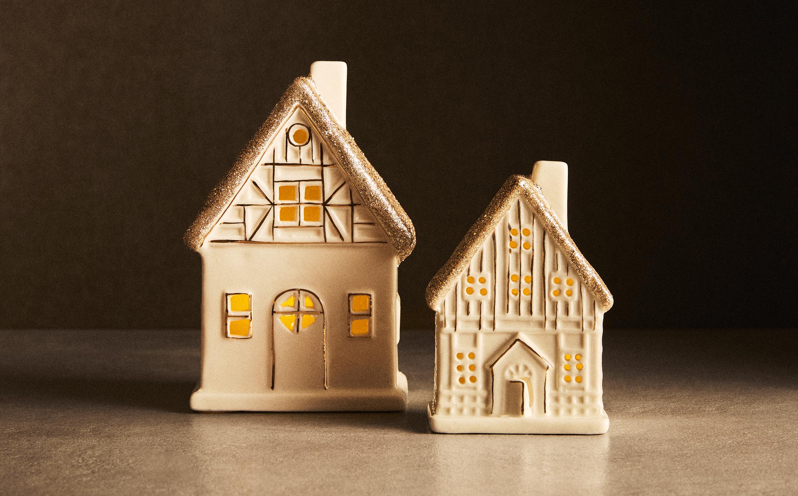 CERAMIC ORNAMENTS CHRISTMAS HOUSES