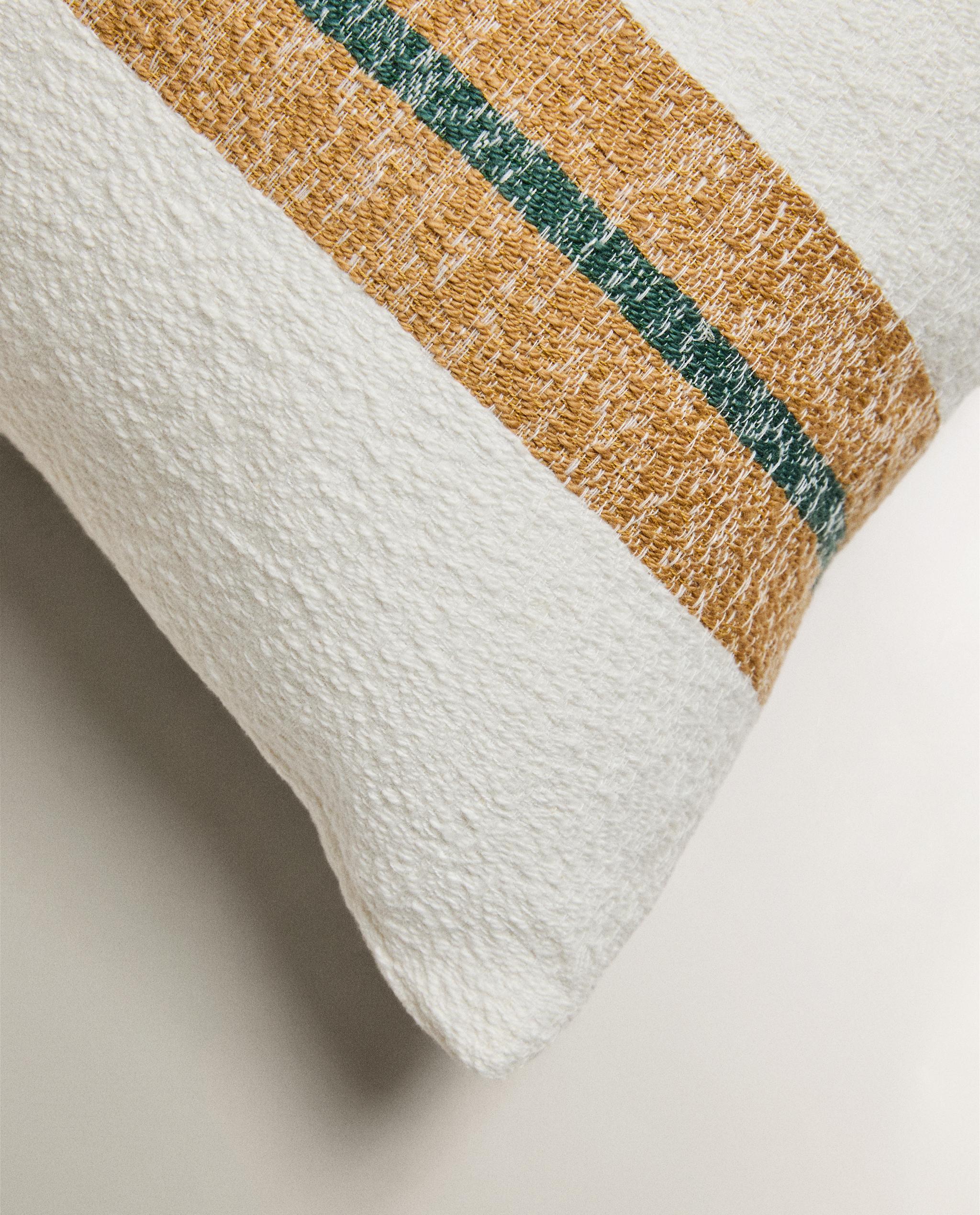 STRIPED CUSHION COVER