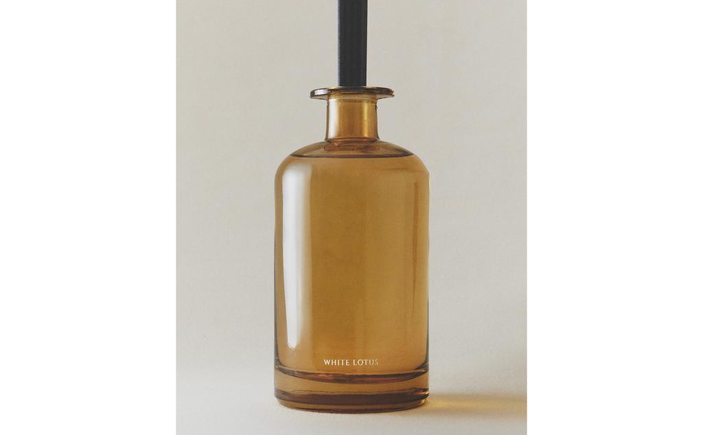 (500 ML) WHITE LOTUS REED DIFFUSERS