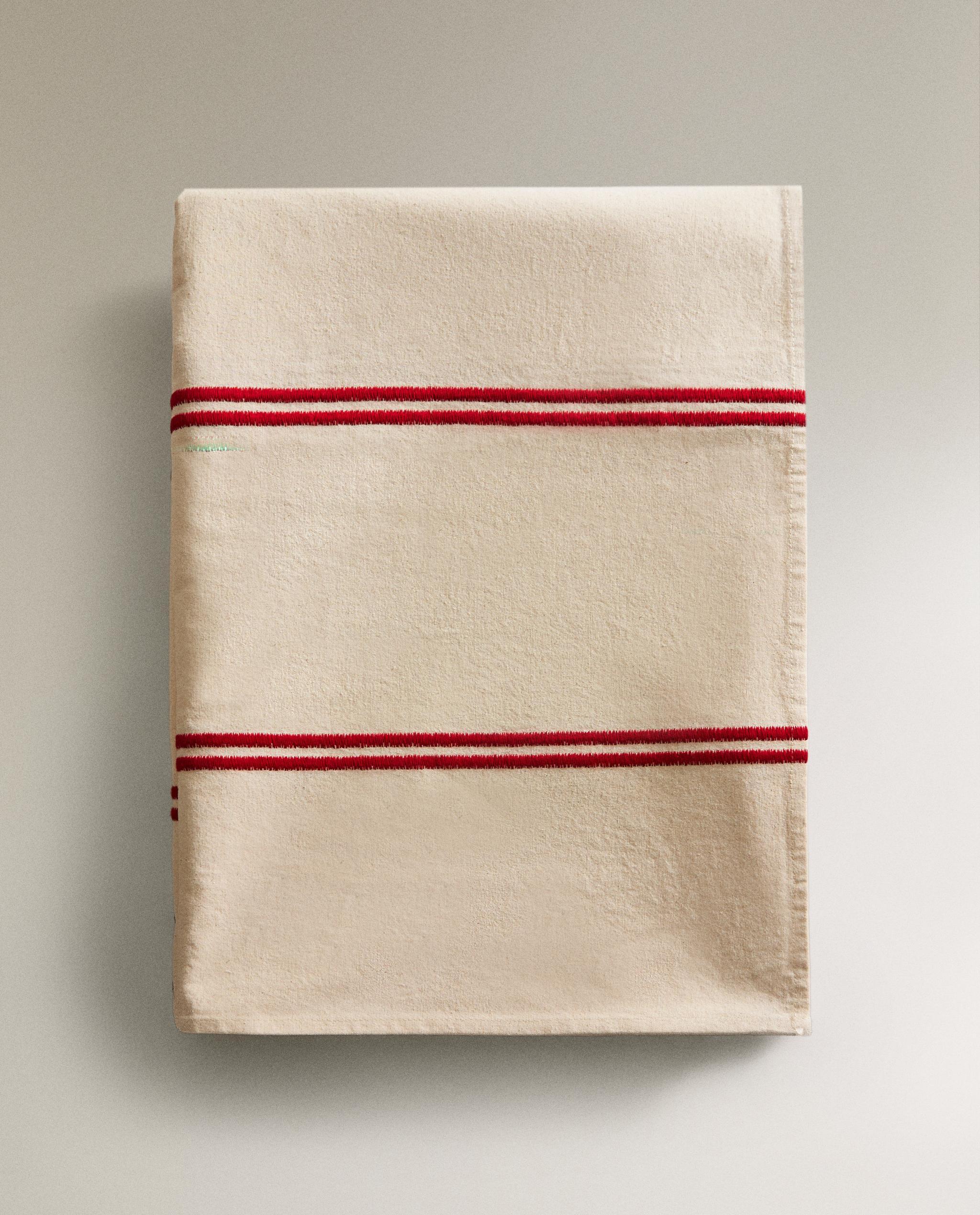 EMBROIDERED DOUBLE STRIPE TABLECLOTH product thumbnail 4