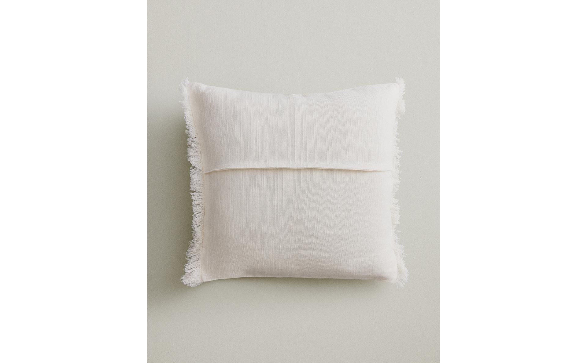 JASTUČNICA OD DEBELOG LANA JASTUČNICA OD DEBELOG LANA