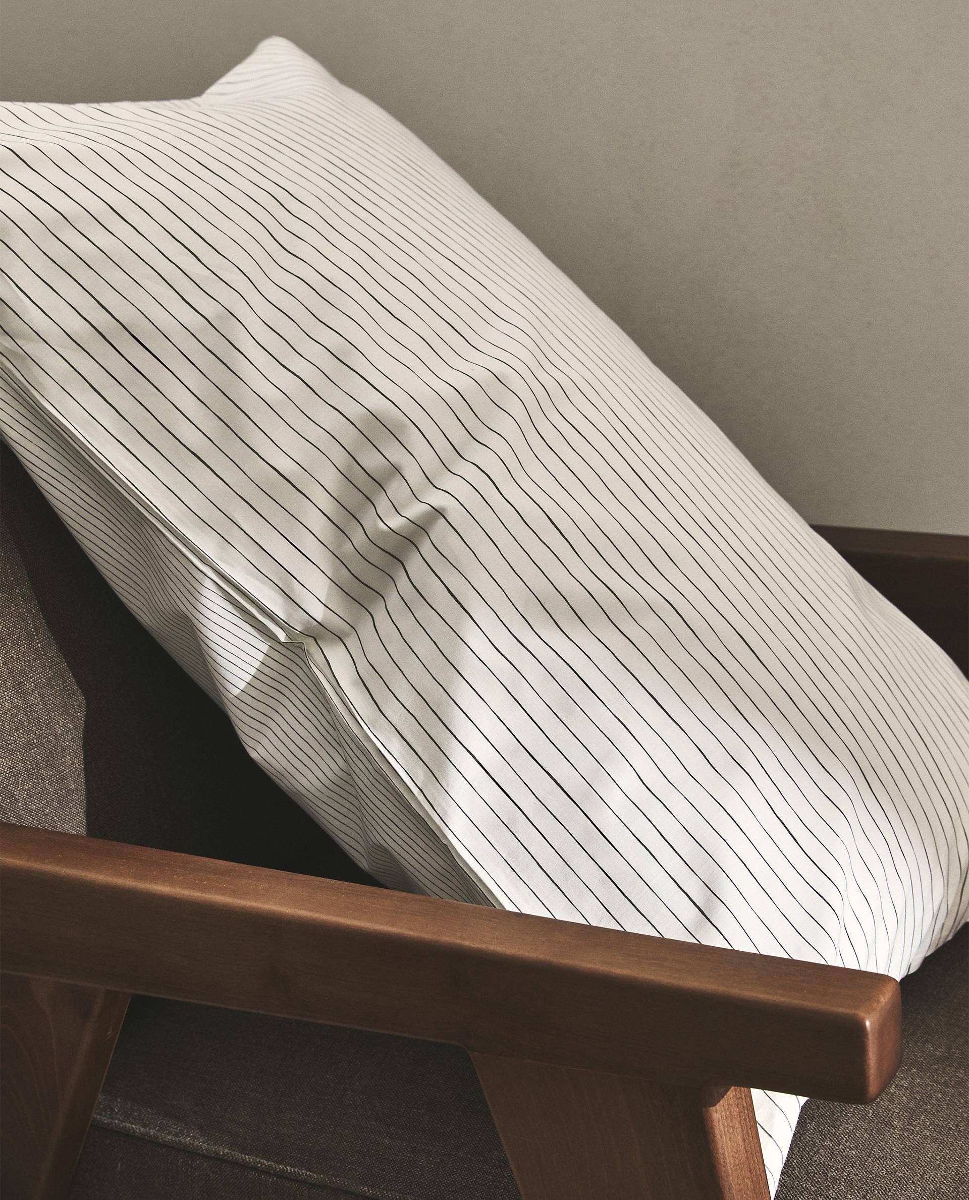 【海外限定】 テクスチャー ストライプ柄 掛け布団カバー | Zara Home 日本/Japan シーツ・カバー