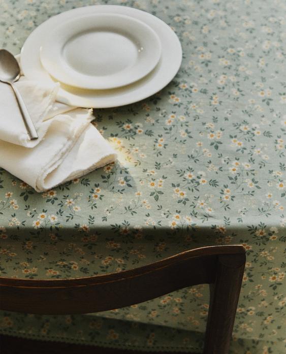 MANTEL FLOR SILVESTRE CON PUNTILLA