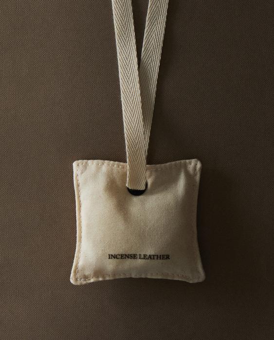 AMBIENTADOR COTXE INCENSE LEATHER