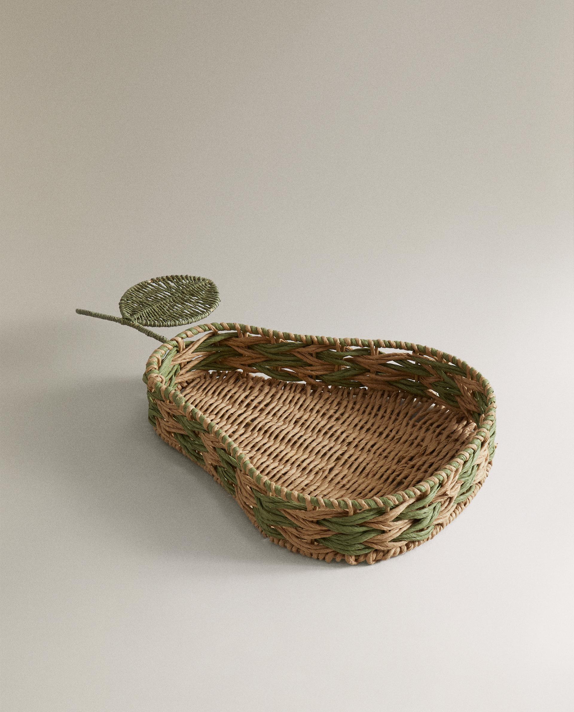 PAPER PEAR TRAY