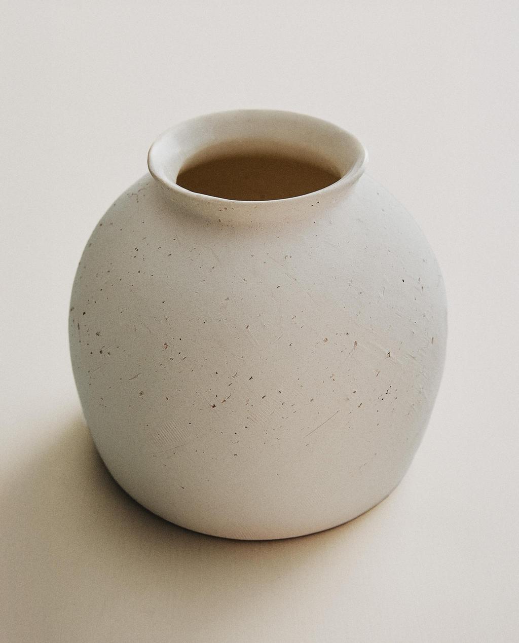 ZAOKRĄGLONY WAZON CERAMICZNY ZAOKRĄGLONY WAZON CERAMICZNY