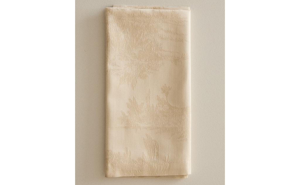 طقم فوط مائدة جاكار بطبعة خيول (طقم من قطعتين)