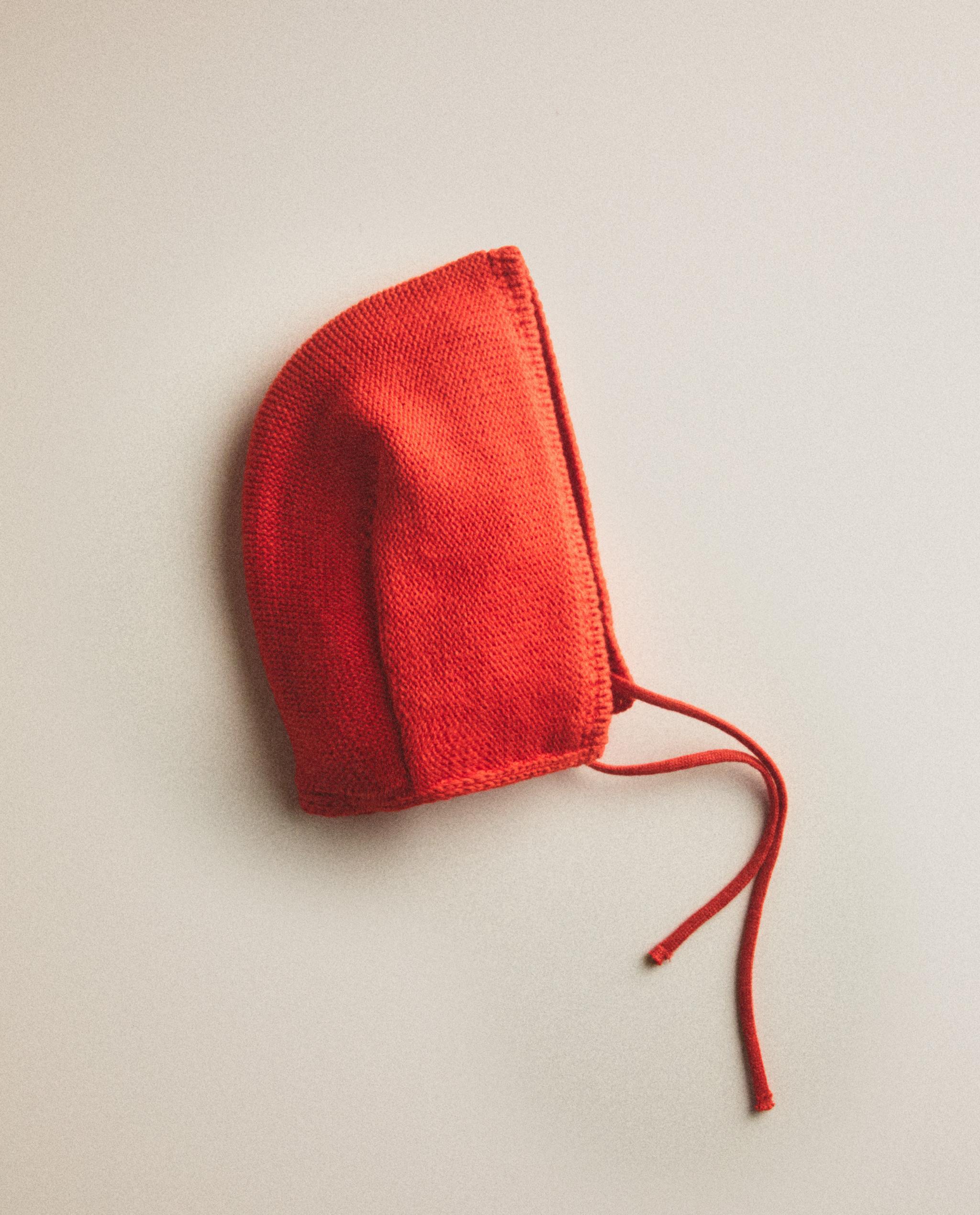 KNIT BABY BONNET