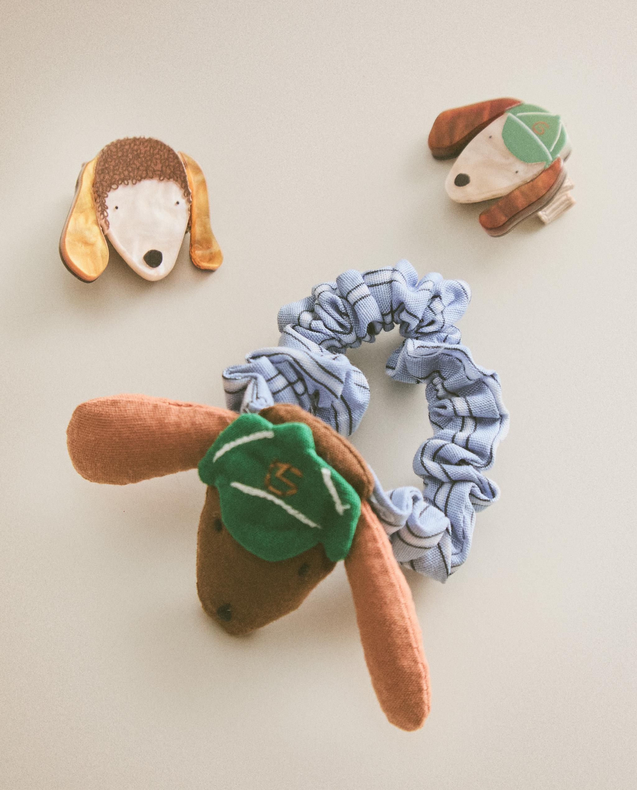KIDS' PYJAMAS, HAIR CLIPS AND SCRUNCHIE product thumbnail 11