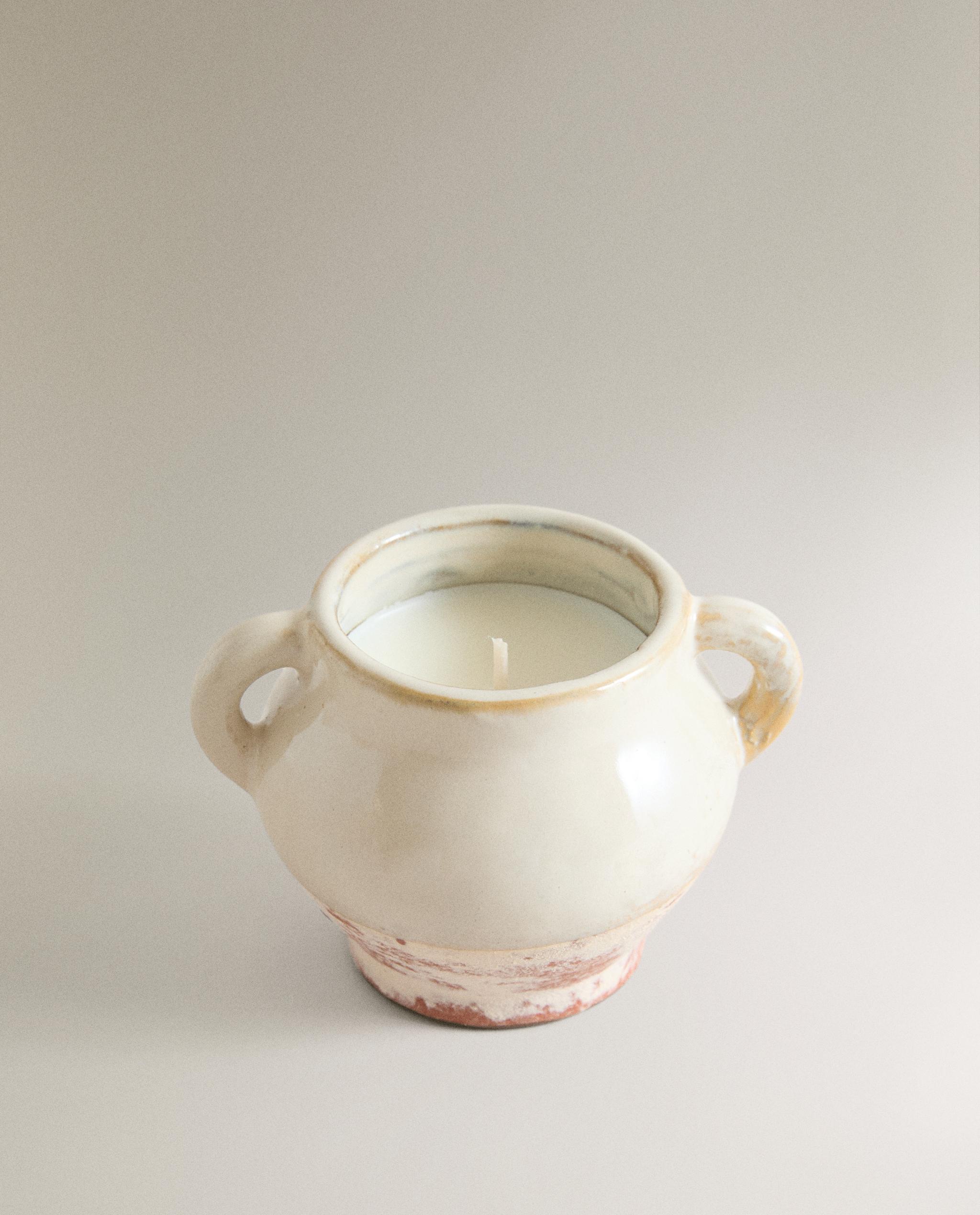 LIGHT COTTON AND FIG LEAF SCENTED CANDLES product thumbnail 3