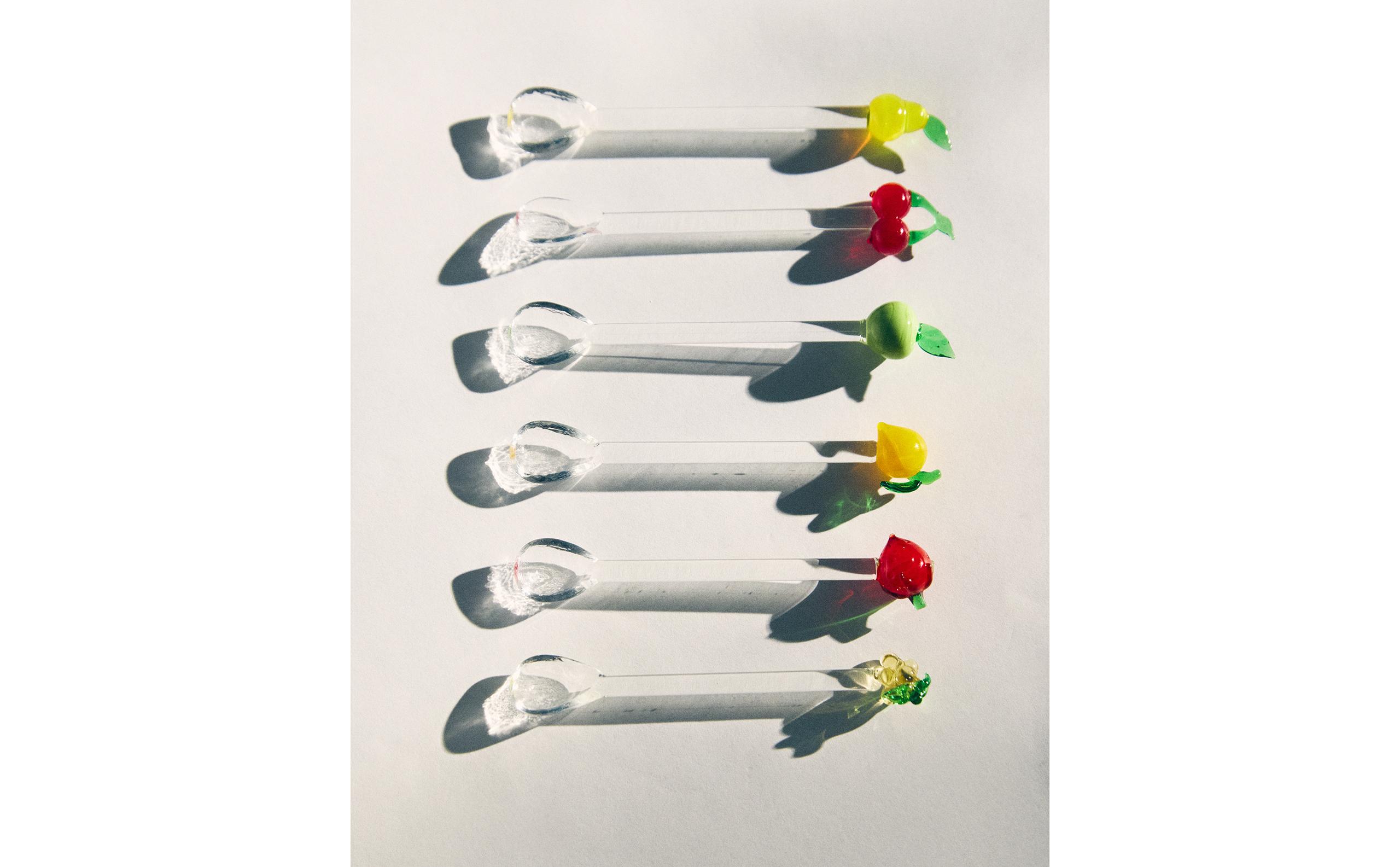 PACK OF GLASS FRUIT DESSERT SPOONS (PACK OF 6) product thumbnail 9