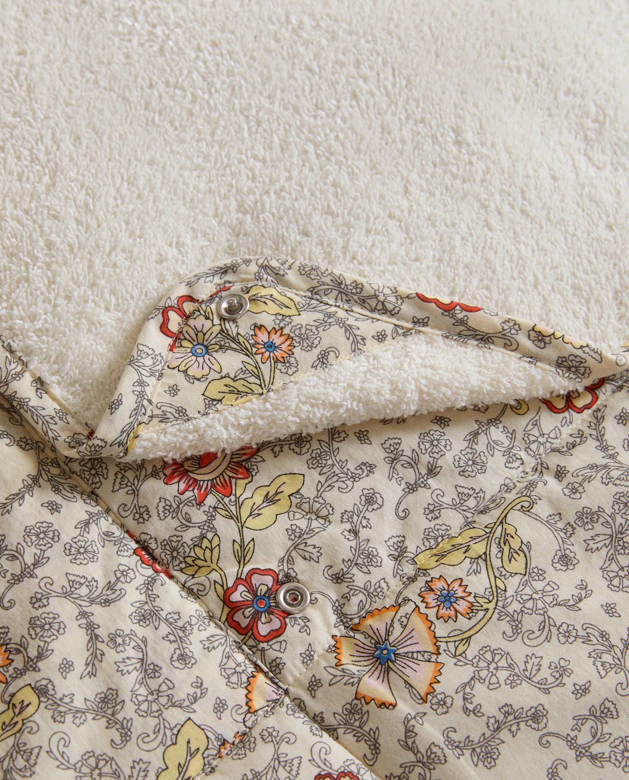 PORTABLE FLORAL BABY CHANGING MAT product thumbnail 5