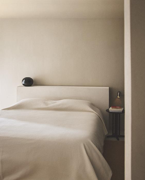 شرشف بتصميم منقط