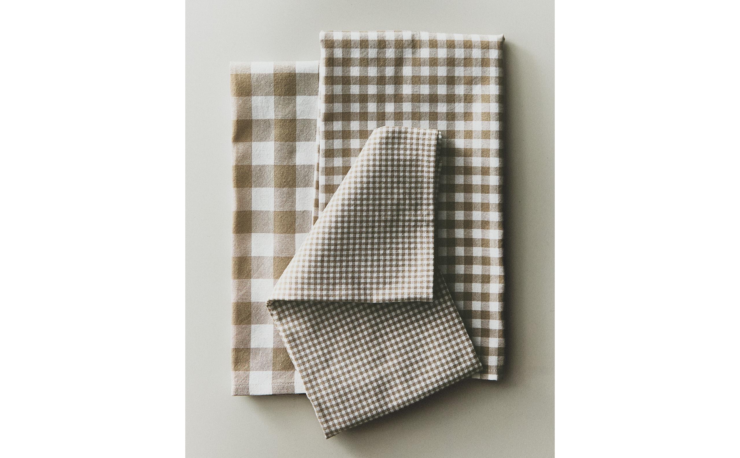 SET OF DYED THREAD TEA TOWELS (SET OF 3) product thumbnail 10