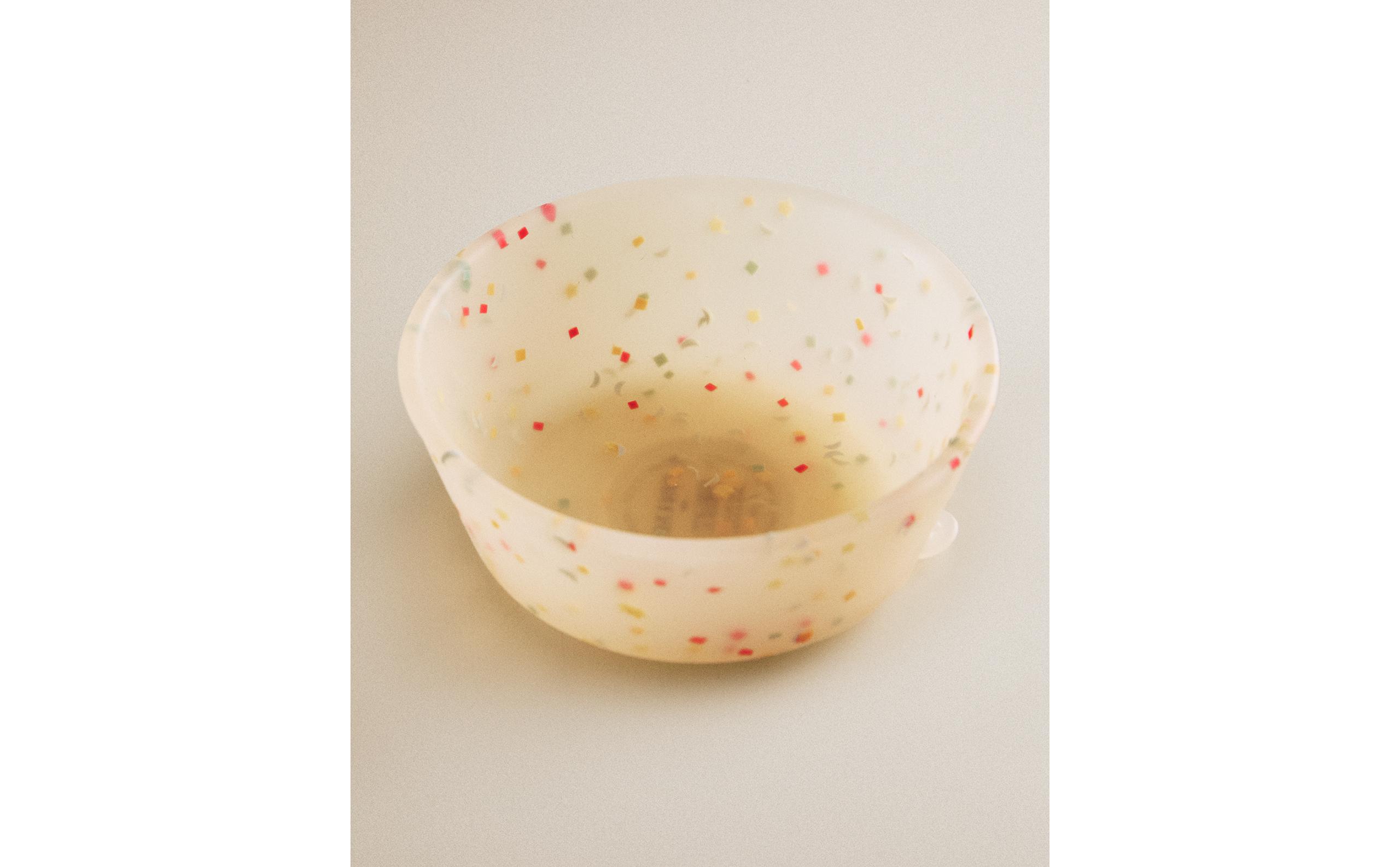 KIDS’ CONFETTI SILICONE DINNER SET product thumbnail 17