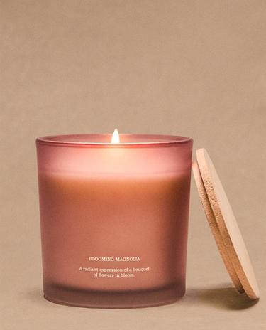 (350 G) BLOOMING MAGNOLIA SCENTED CANDLE