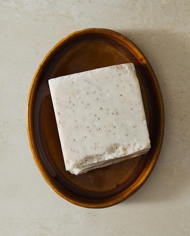 صحن صابون أصفر خردلي للحمام بتصميم بارز