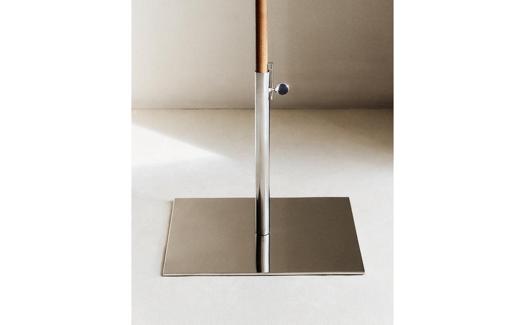 BASE OMBRELLONE IN METALLO BASE OMBRELLONE IN METALLO