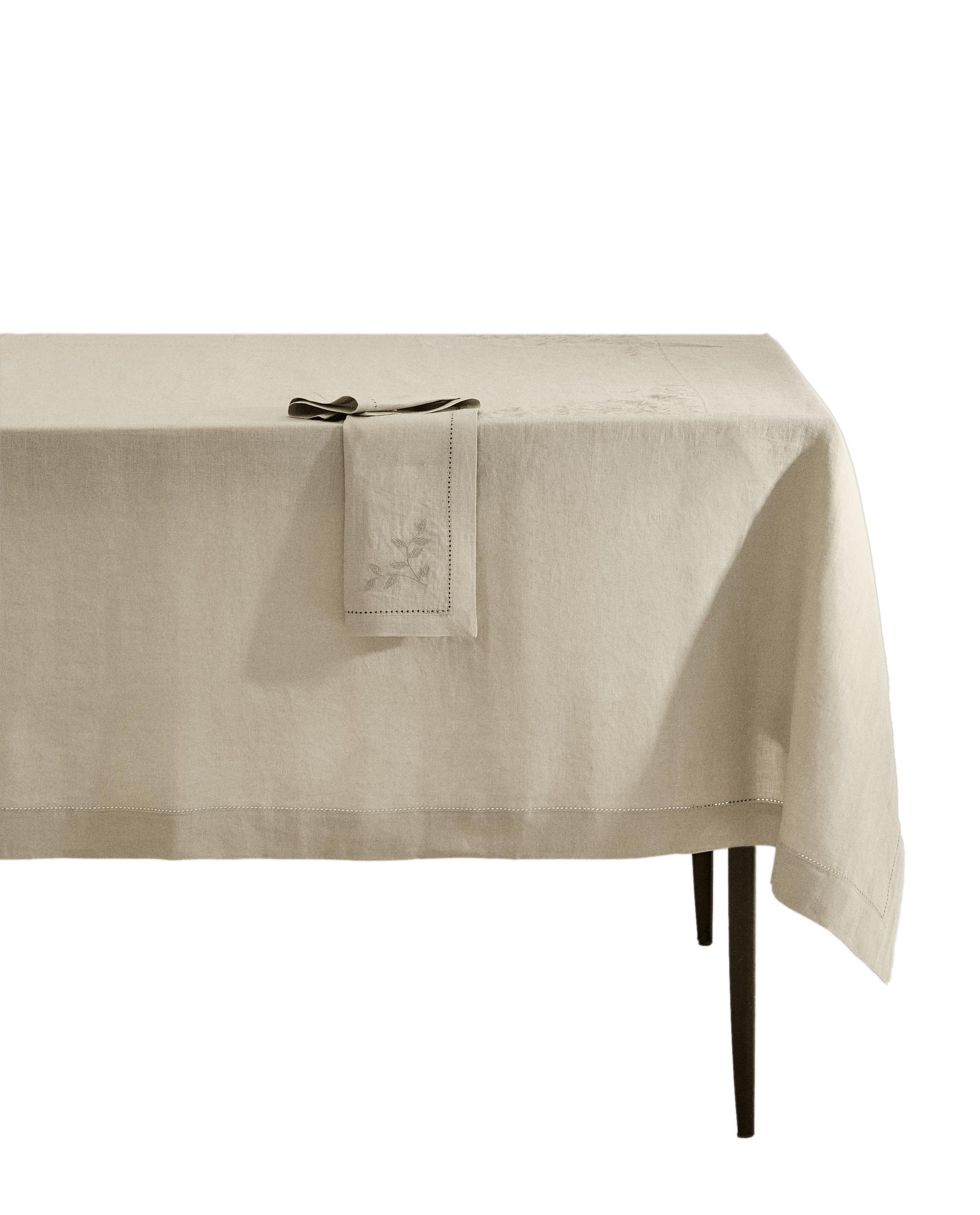 フラワー エンブロイダリー リネン テーブルクロス | Zara Home 日本/Japan