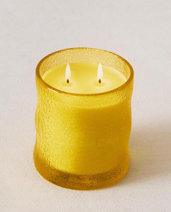 (310 G) GINGER LEMON SCENTED CANDLE