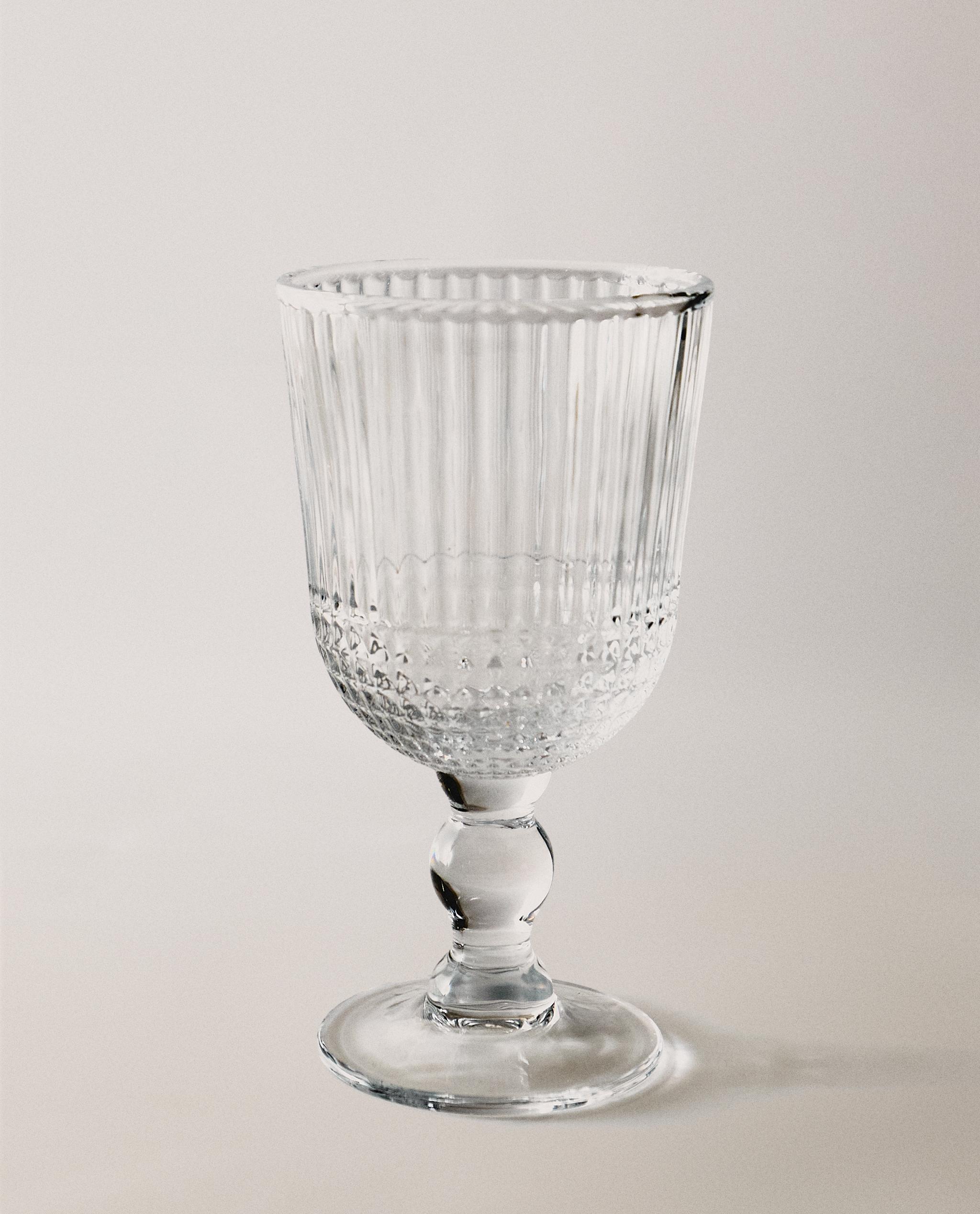 RAISED GEOMETRIC DESIGN GLASSWARE product thumbnail 13