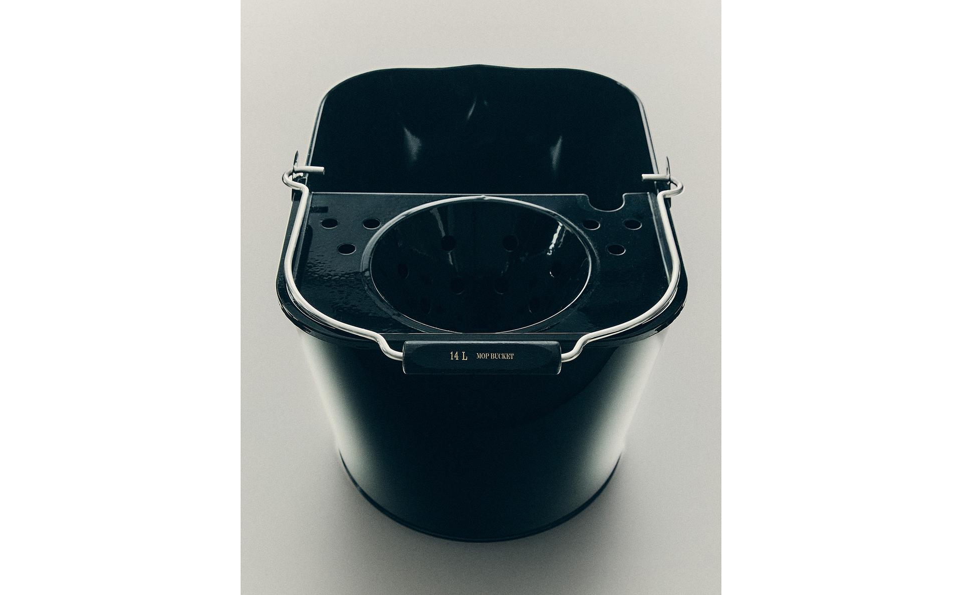 MOP BUCKET AND WRINGER MOP BUCKET AND WRINGER