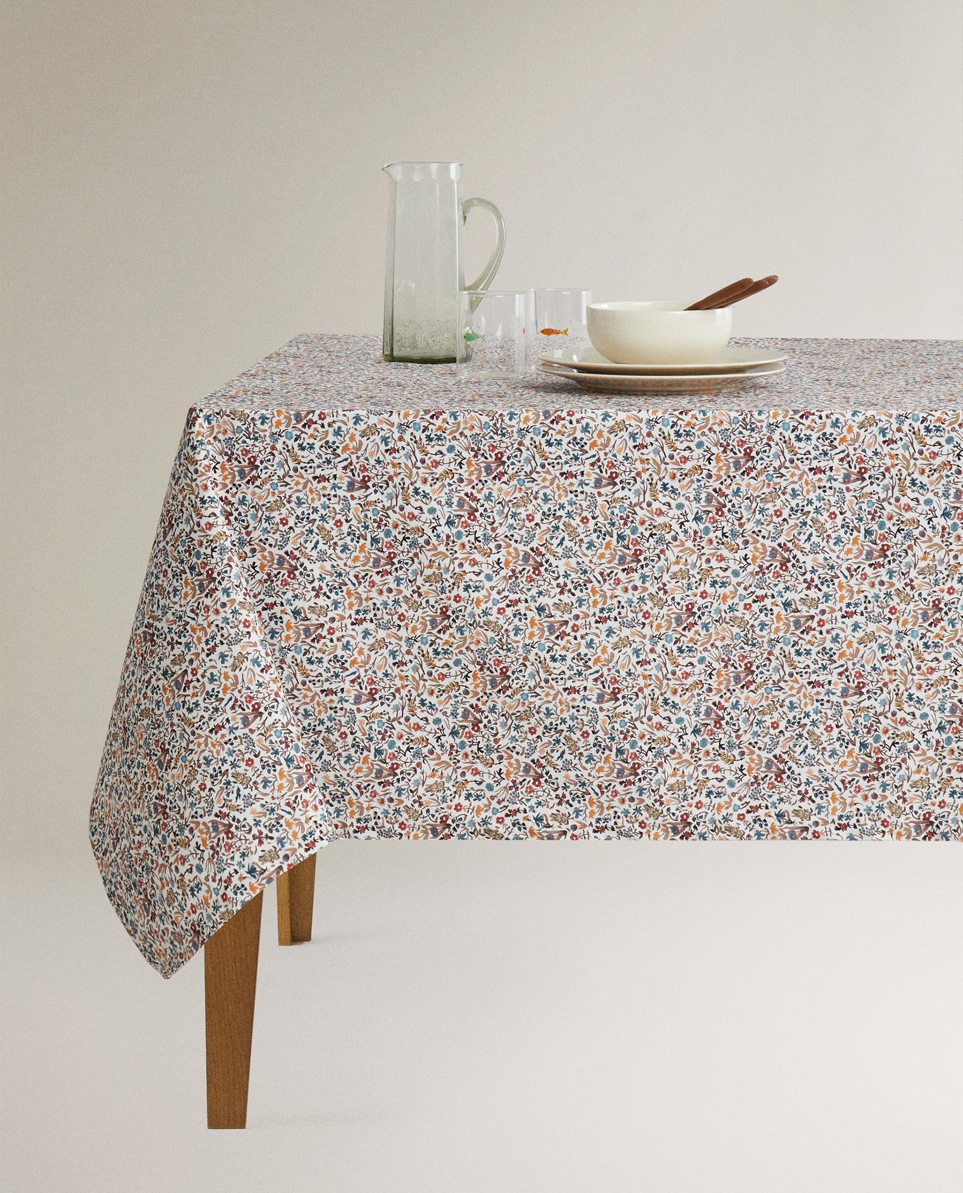 FLORAL PRINT TABLECLOTH Zara Home France