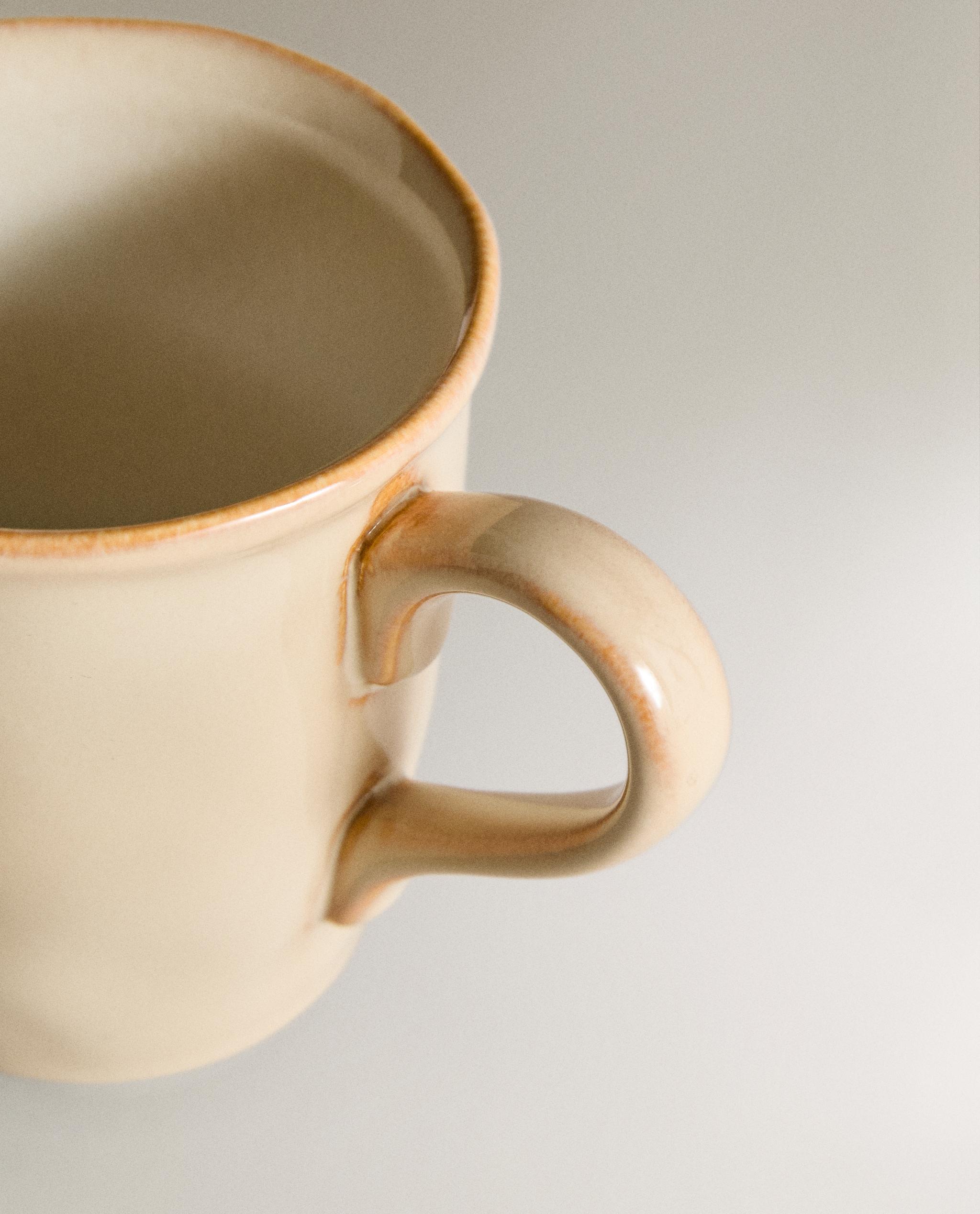 STONEWARE MUG WITH IRREGULAR EDGE product thumbnail 3