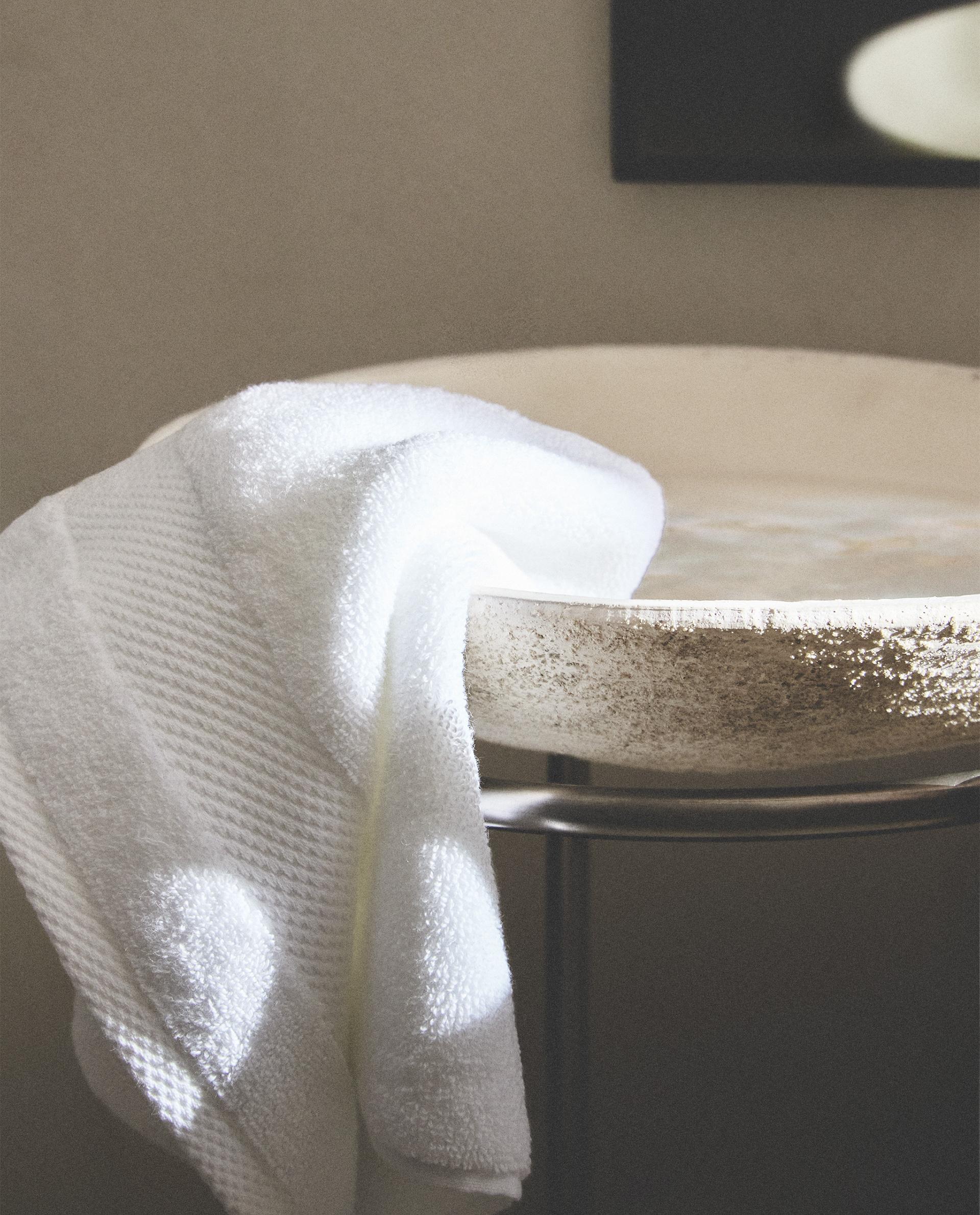 EXTRA SOFT BATH TOWEL (800 GXM²) product thumbnail 12