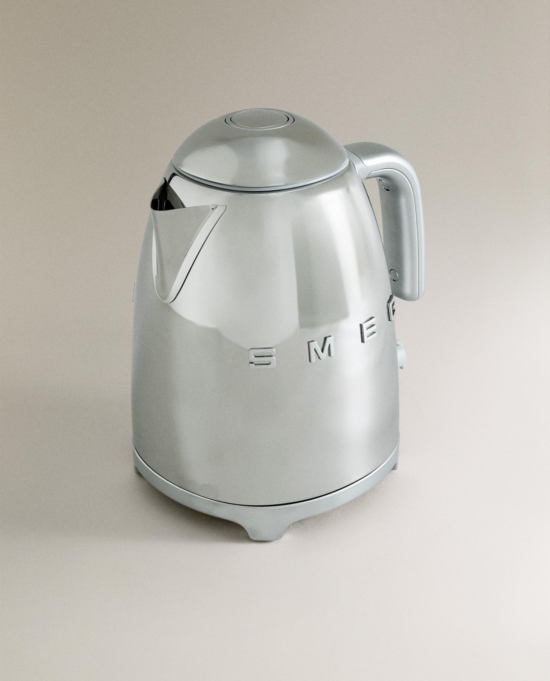 BOUILLOIRE SMEG