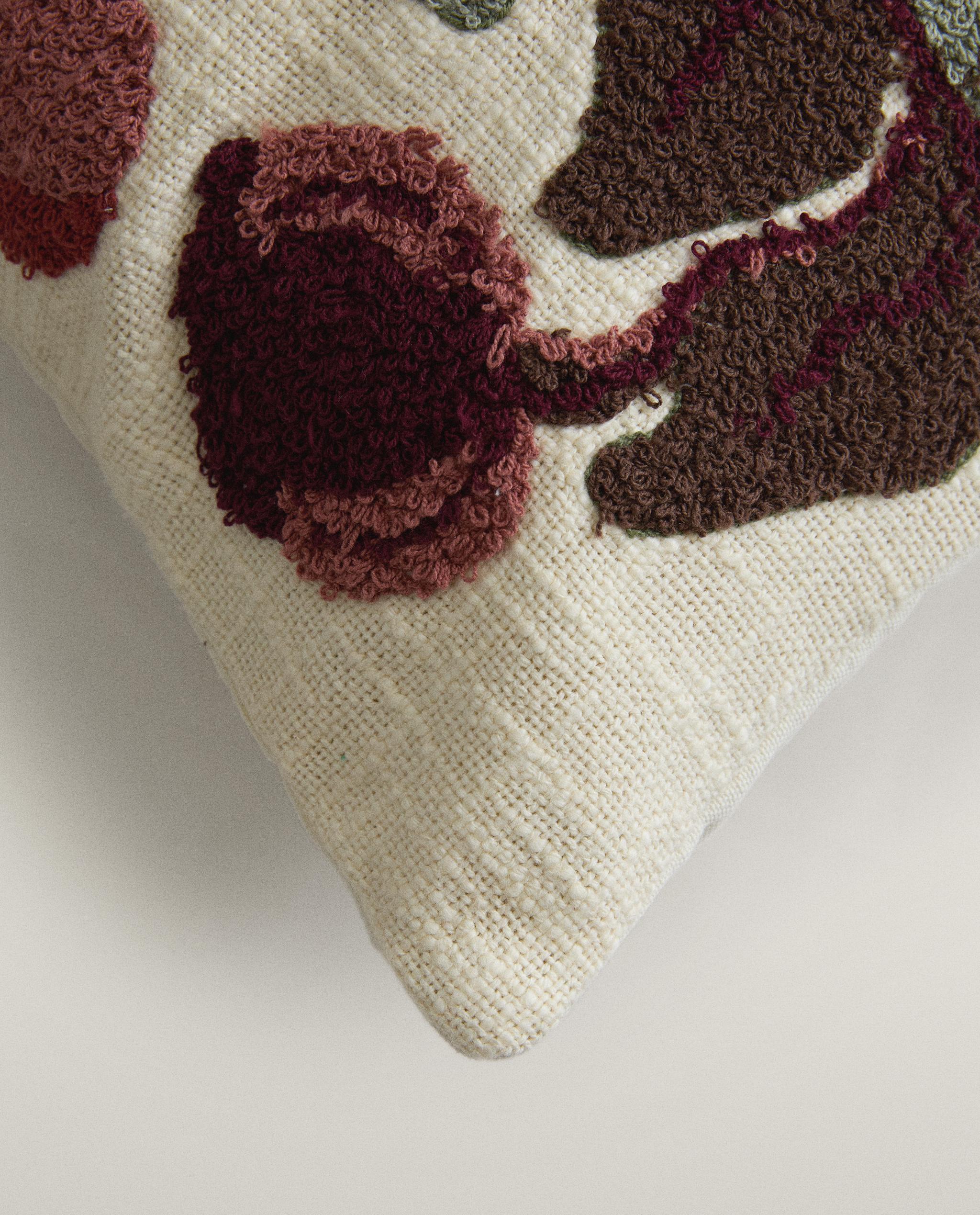 FLORAL TUFTING CUSHION COVER product thumbnail 7