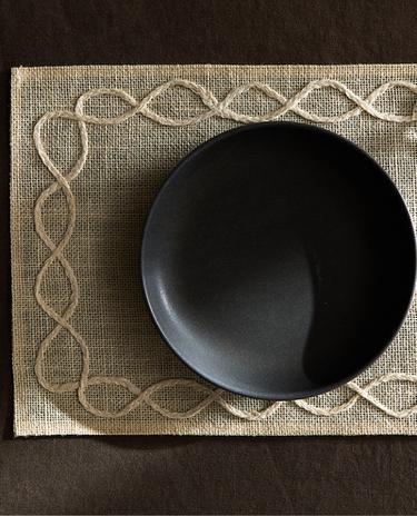 WOVEN JUTE PLACEMAT