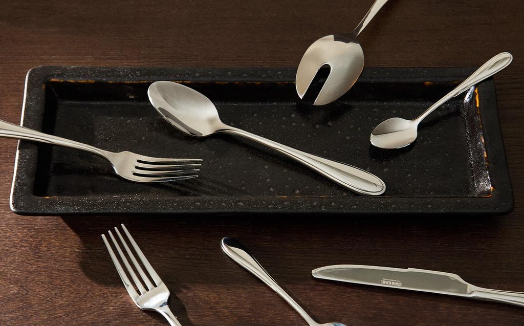 CLASSIC CUTLERY SET