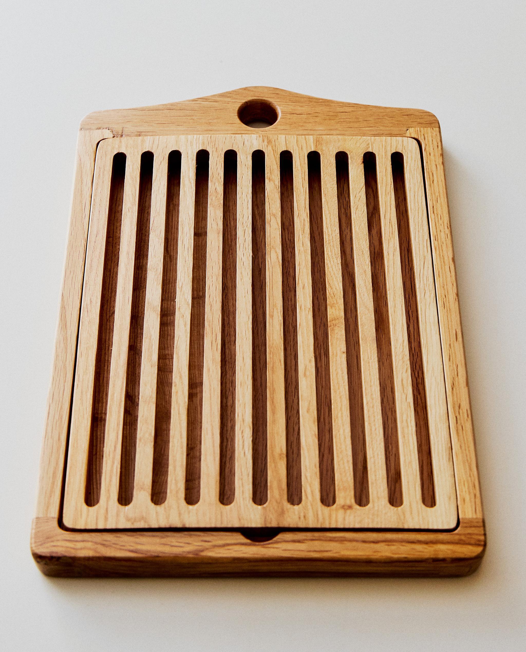 OAK BREAD CUTTING BOARD product thumbnail 8
