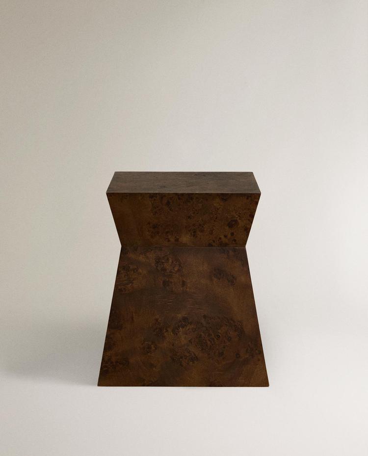 GEOMETRYCZNY STOLIK Z DREWNA KORZENIOWEGO GEOMETRYCZNY STOLIK Z DREWNA KORZENIOWEGO