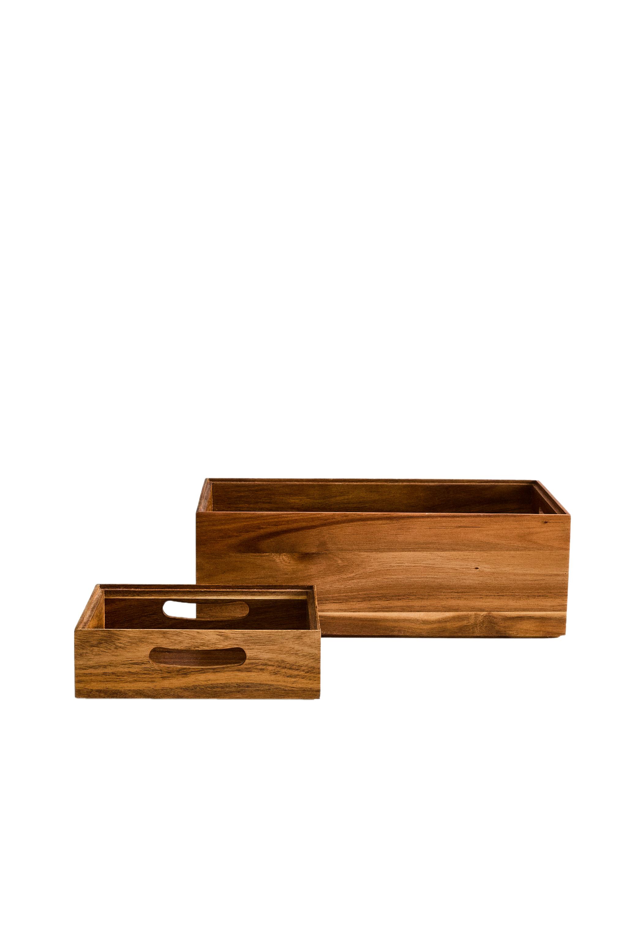 STORAGE BOX