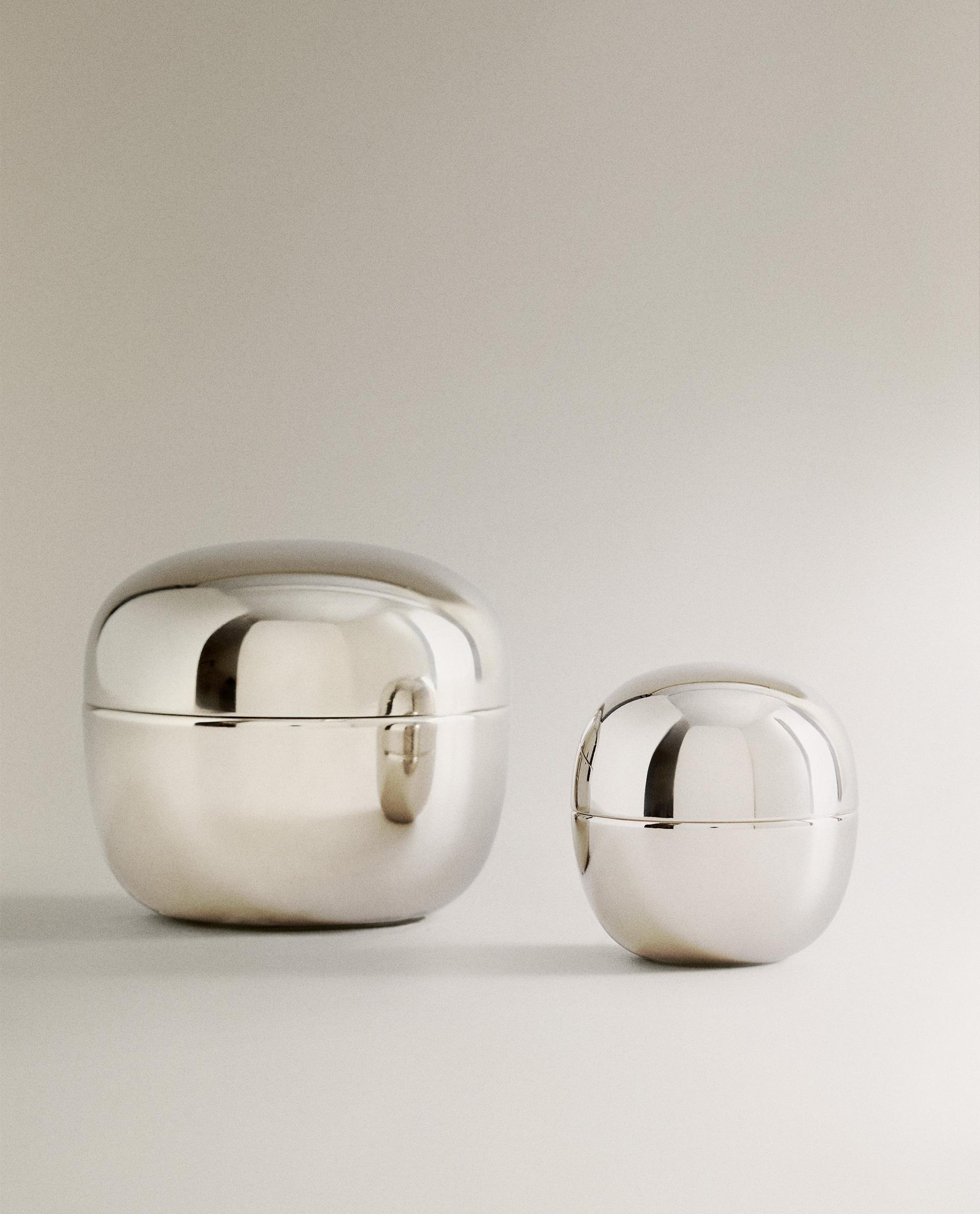 LARGE ROUND STAINLESS STEEL BOX product thumbnail 2