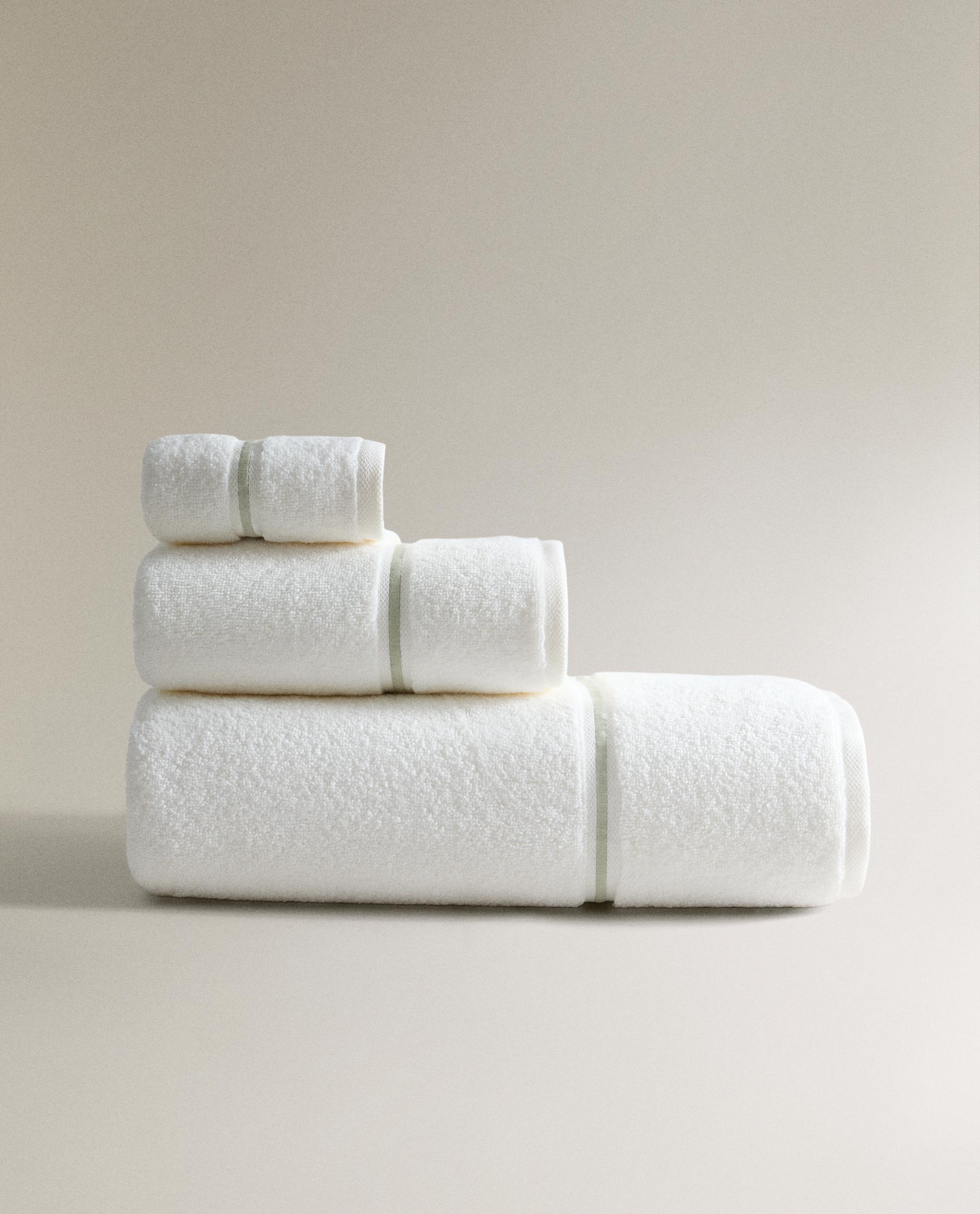 SCALLOPED BATH TOWEL product thumbnail 11