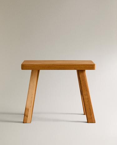 SMALL WOOD STOOL